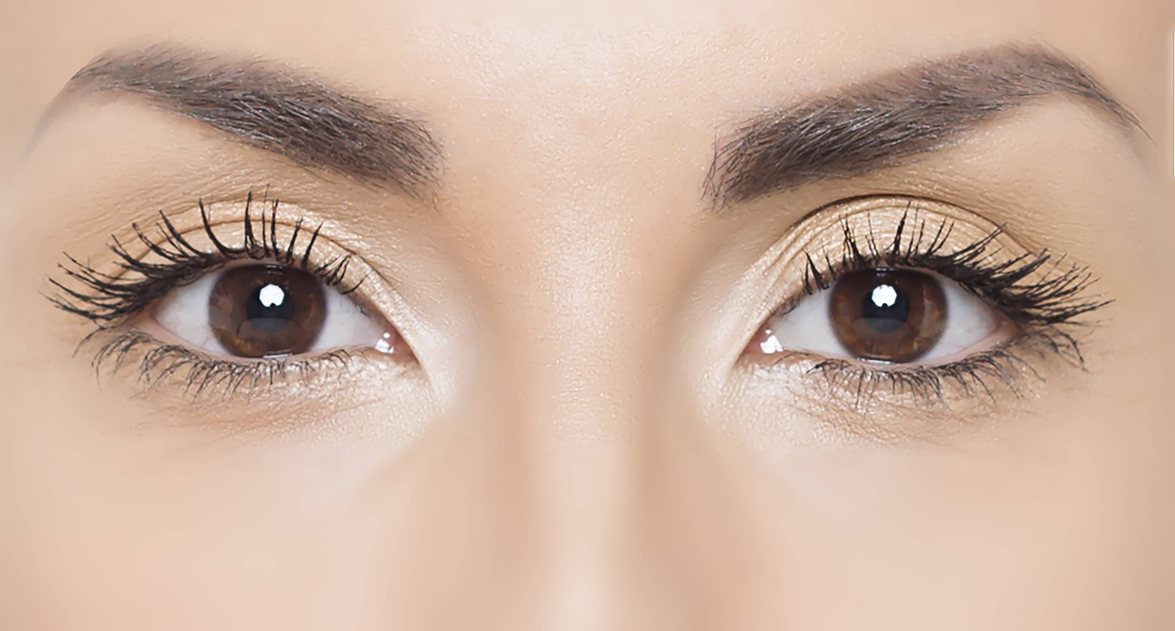 maquillage naturel, faux cils magnétiques effet naturel